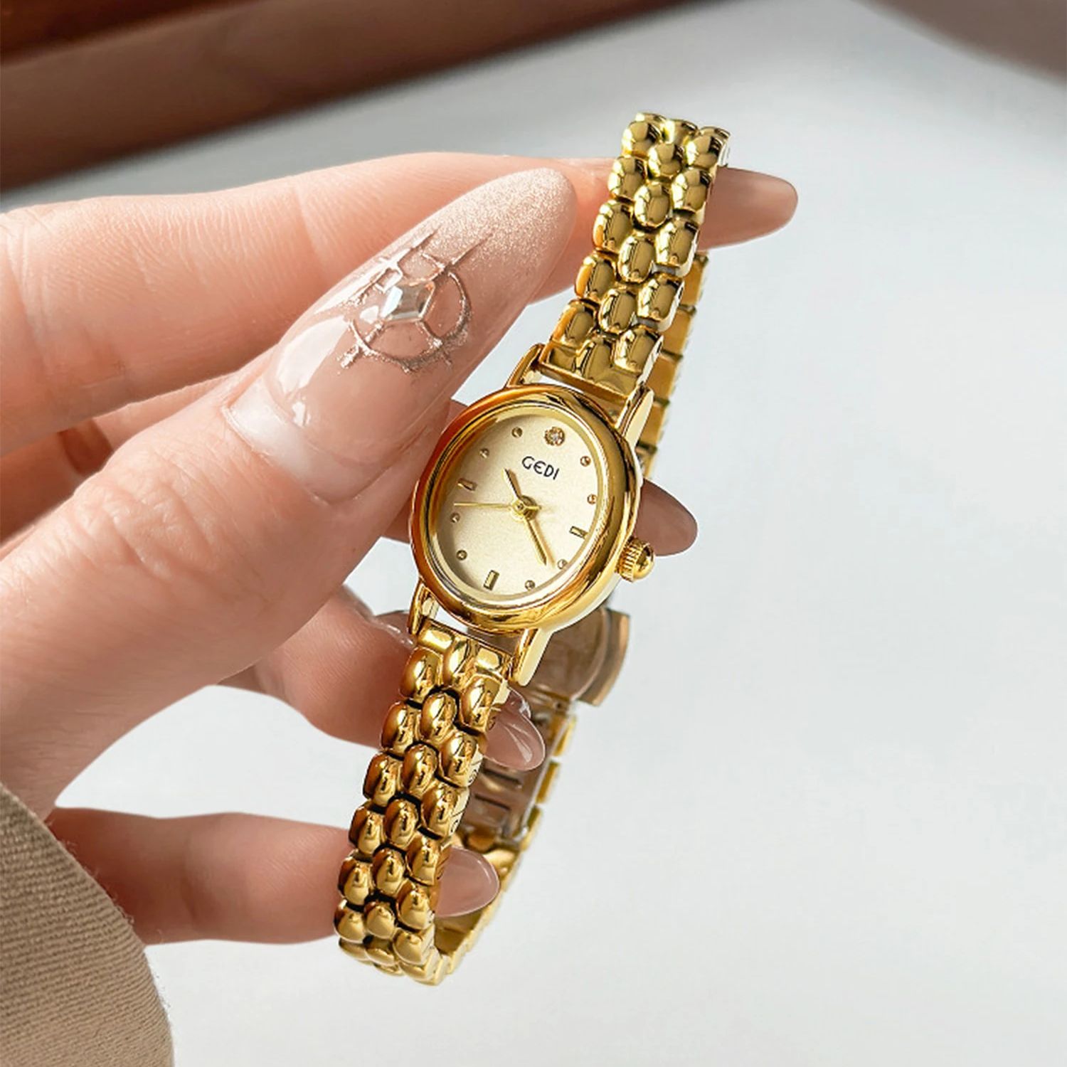 Luxury Watch On Sale - Kadın Orijinal Lüks Marka Saatleri, Retro