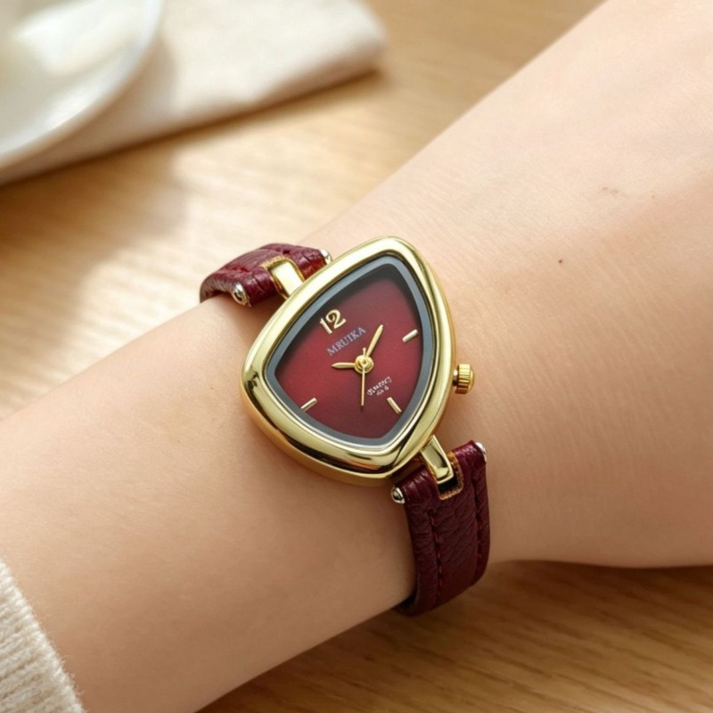 Moda Elbise Saati Düzensiz Üçg - Watch Triangle Luxury incelemesi ve fiyatı